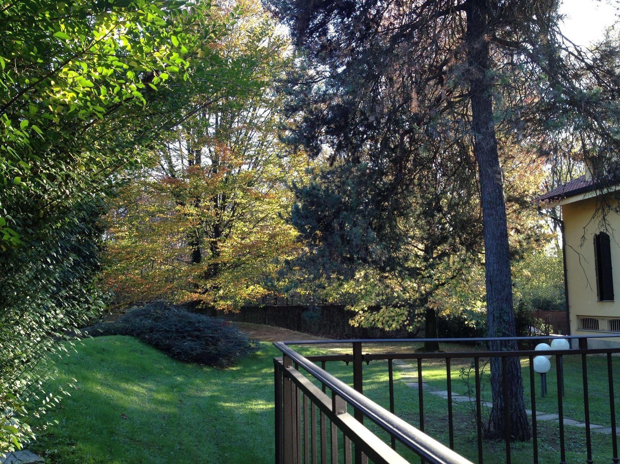 Bed&Garden Bed & Breakfast Cesate Екстериор снимка